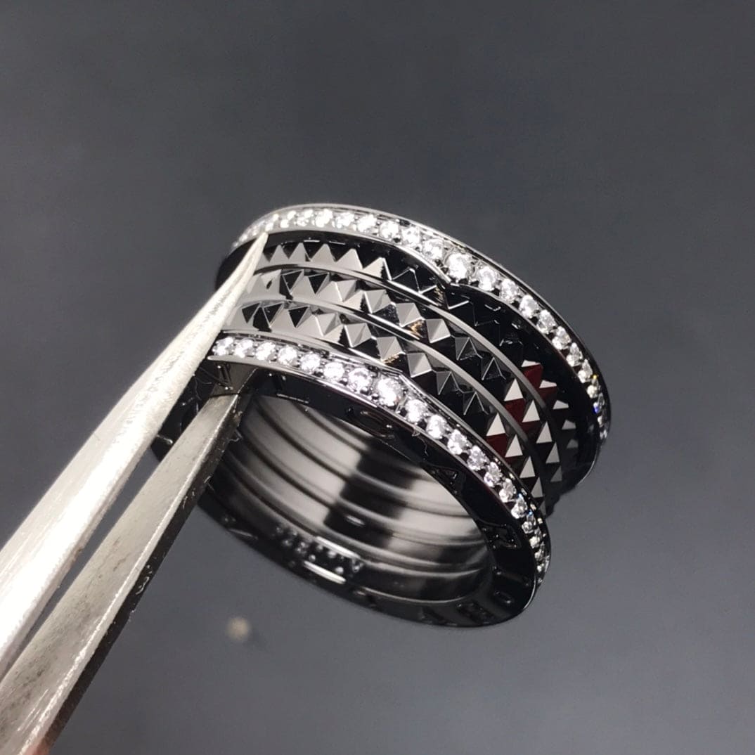 18K B.zero1 Black Ceramic Ring