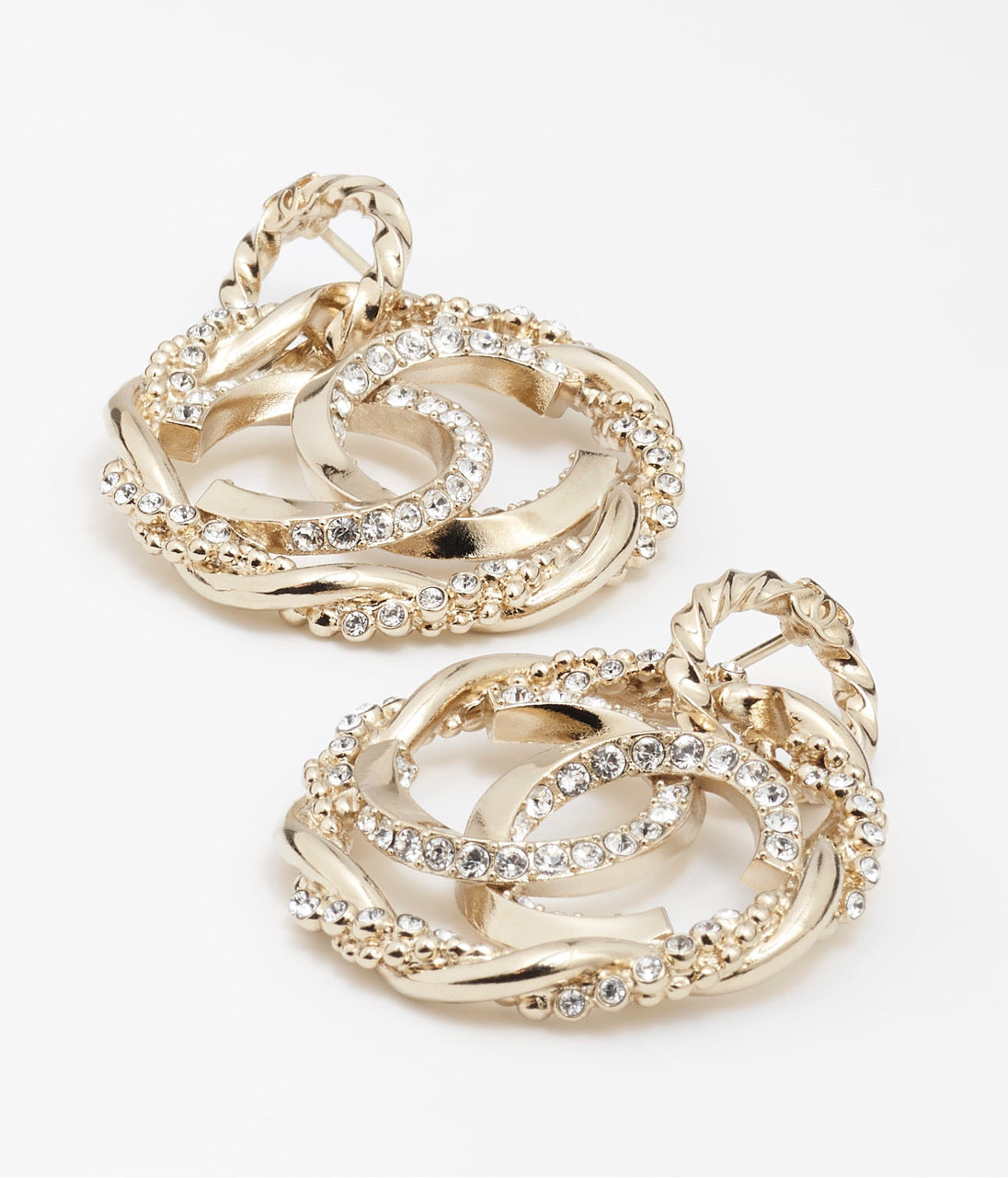18K Chanel Round Diamond Earrings