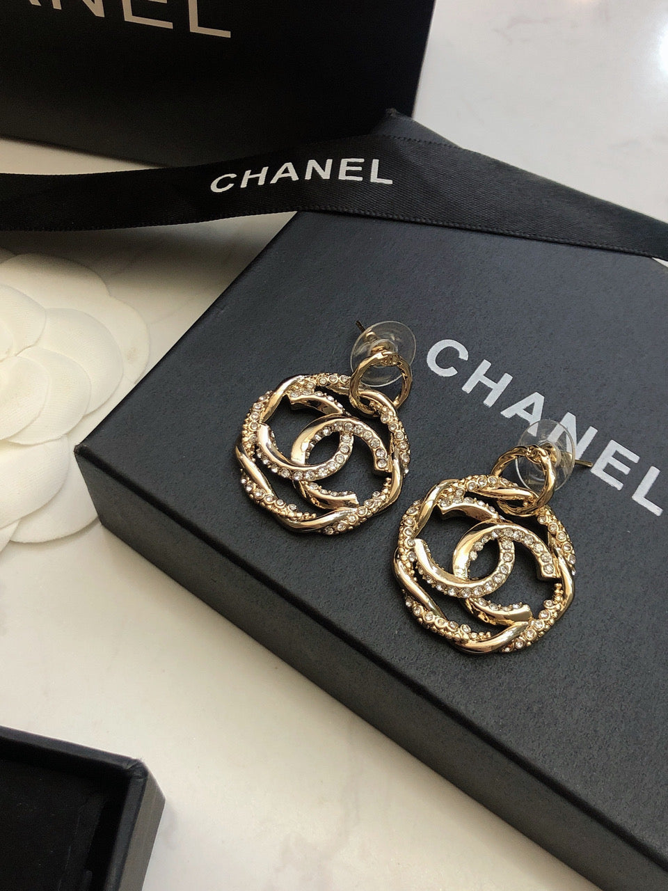 18K Chanel Round Diamond Earrings
