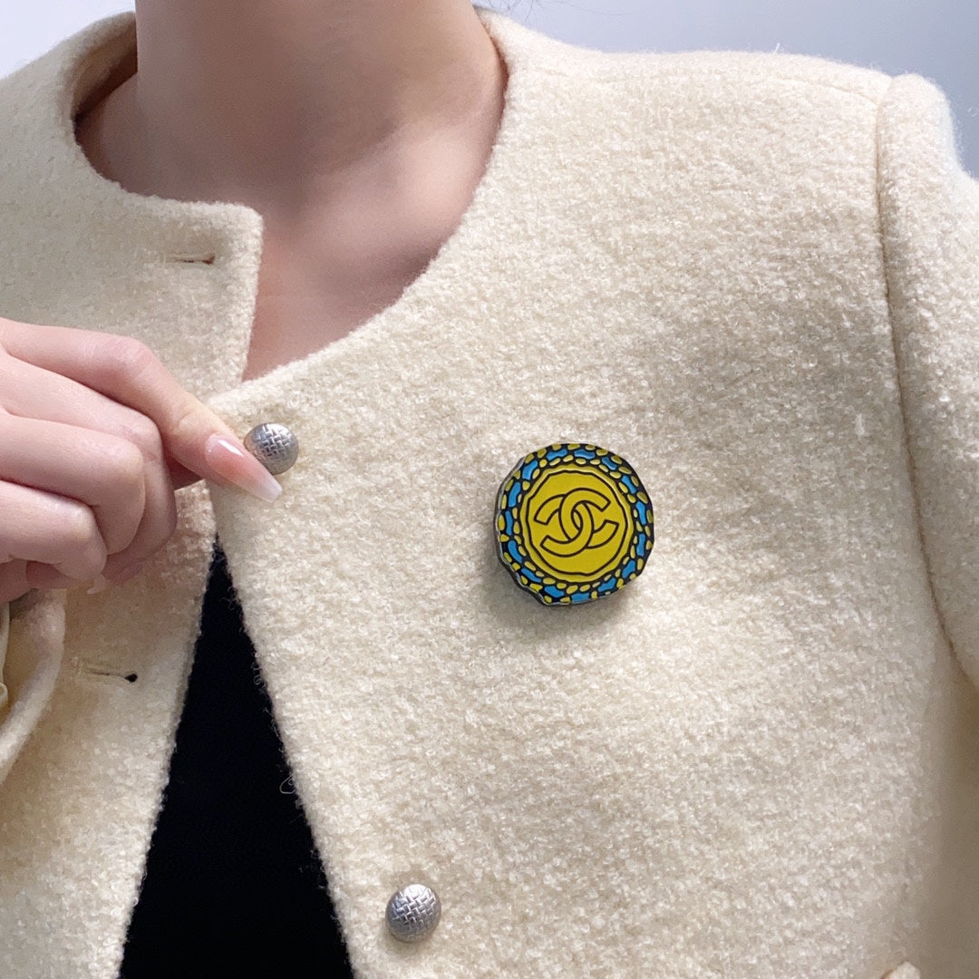 18K Chanel Color Brooch