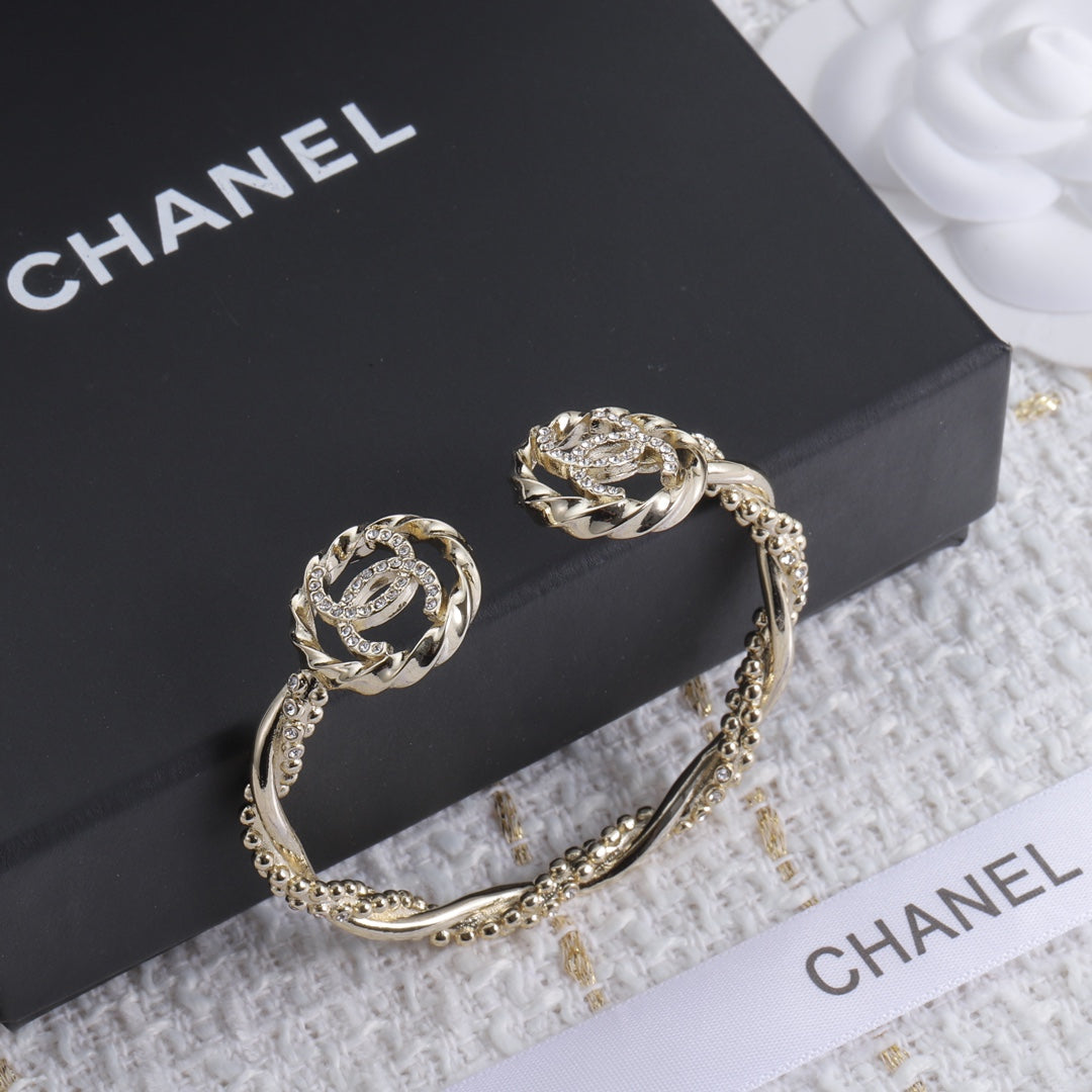 18K Chanel Double Open Bracelet