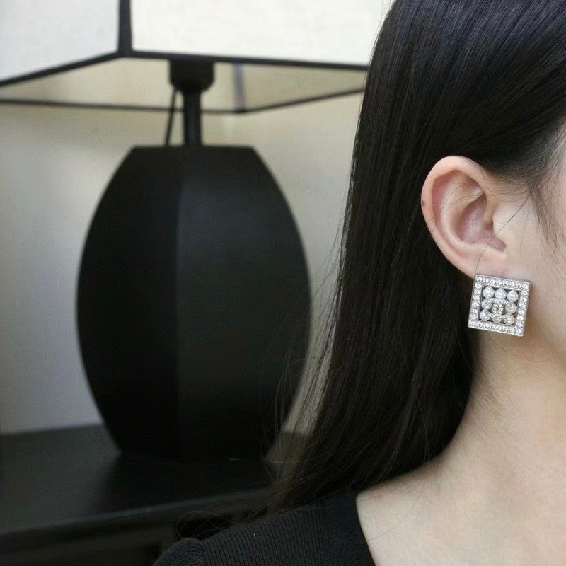 18K Chanel Diamond & Pearl Square Earrings