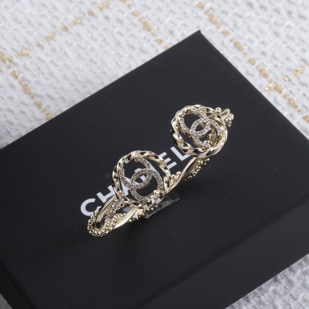 18K Chanel Double Open Bracelet