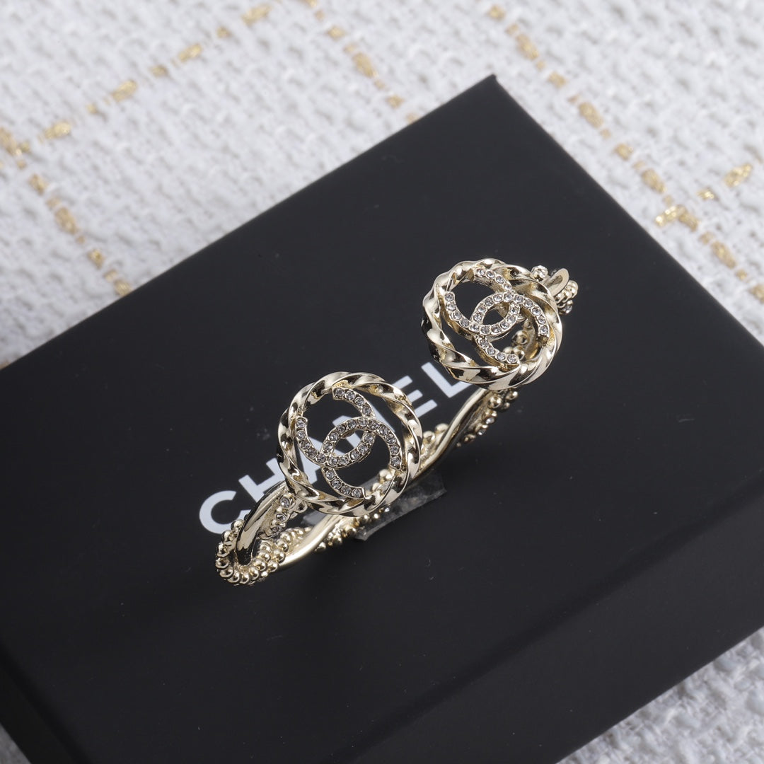 18K Chanel Double Open Bracelet
