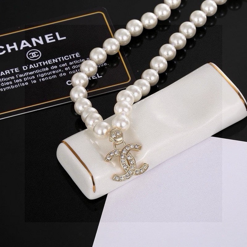 18K Chanel Pearl Chain Diamond Necklace