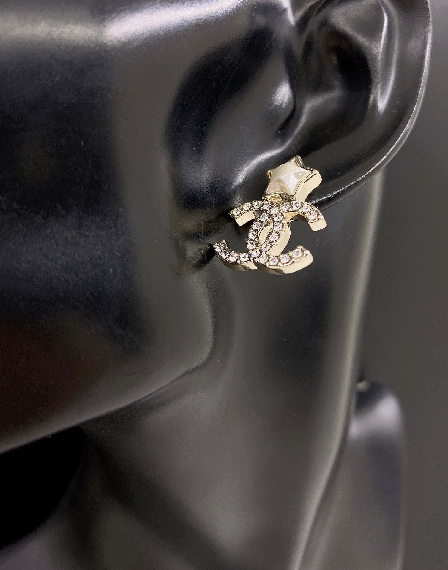 18K Chanel Star Crystals Earrings