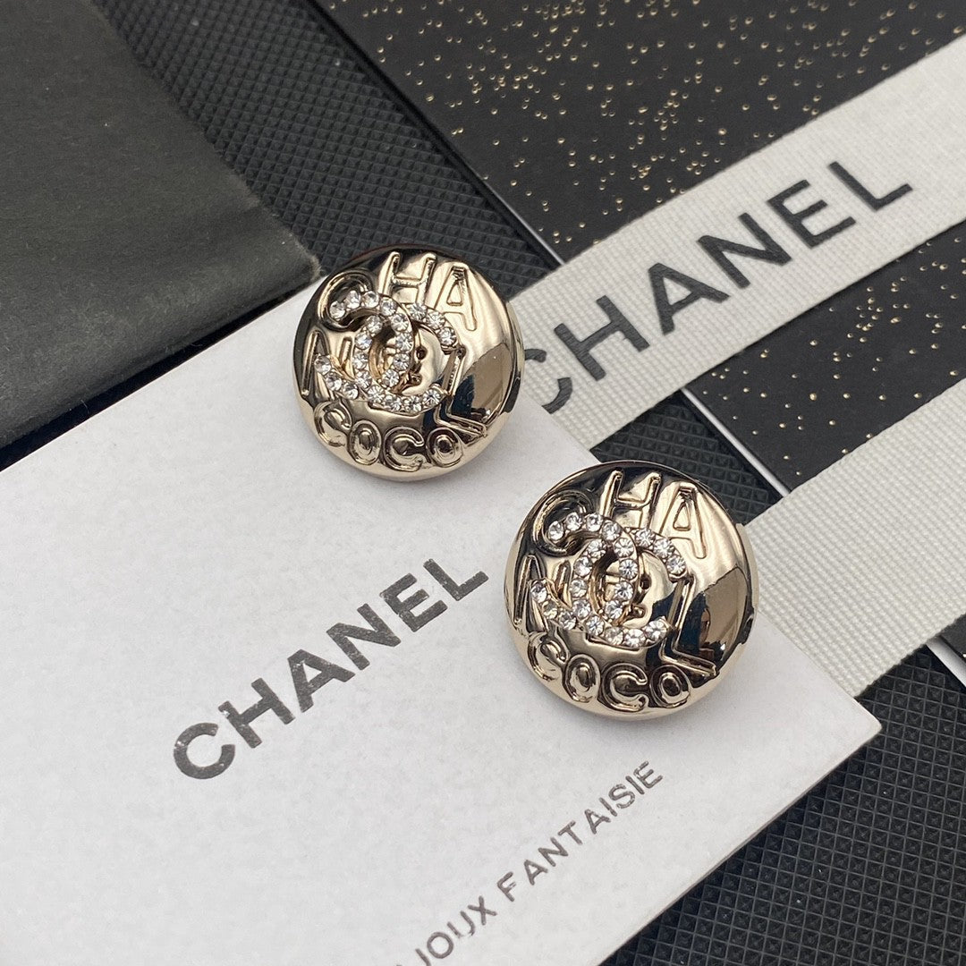 18K Chanel Circle Diamond Earrings