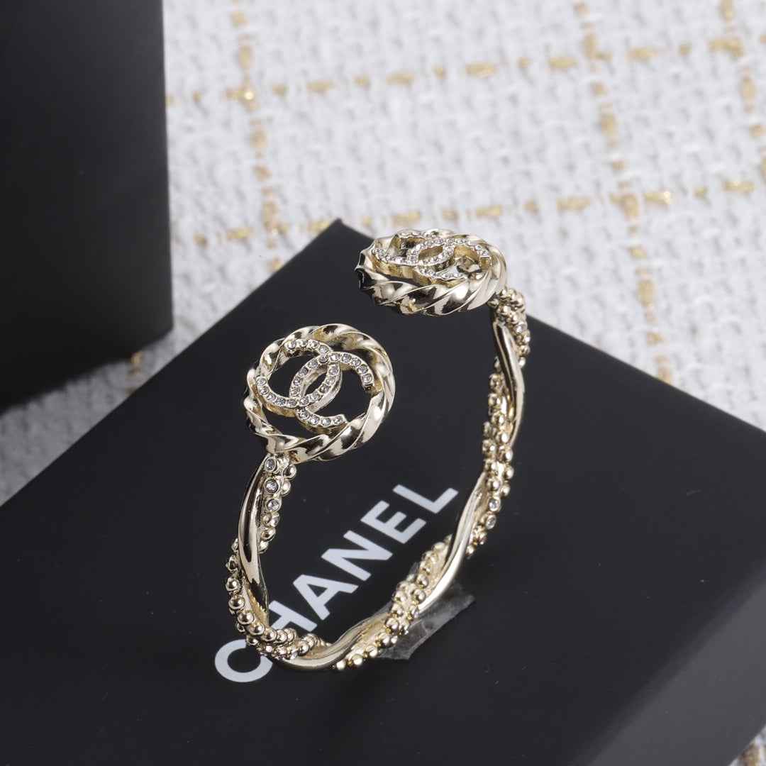 18K Chanel Double Open Bracelet