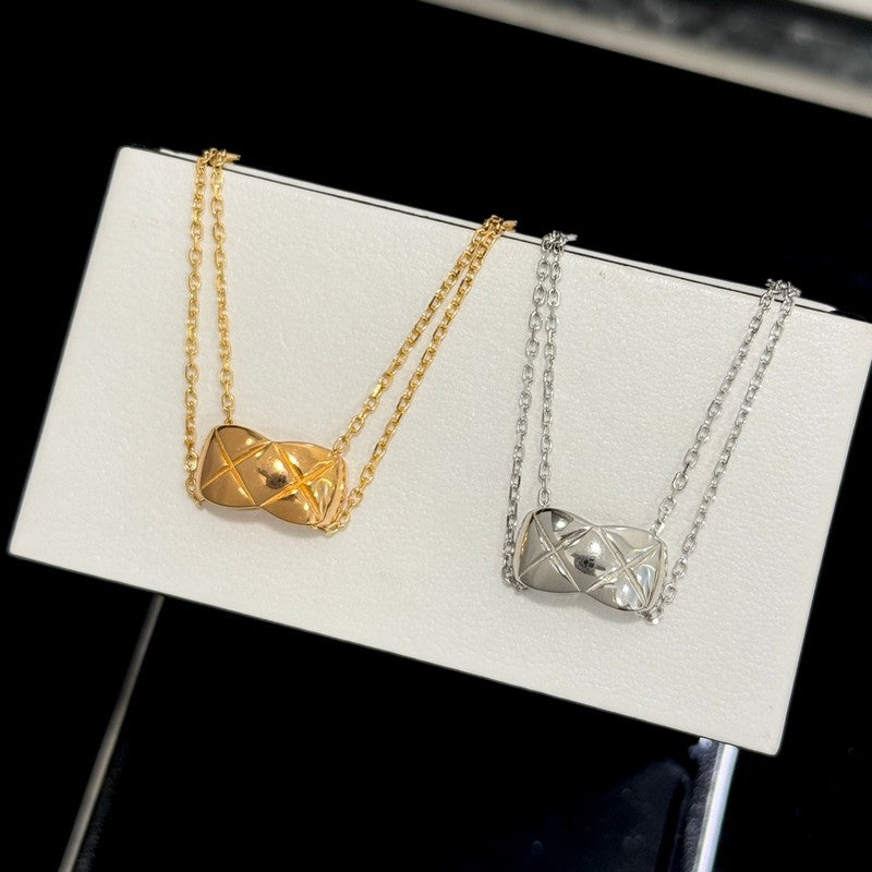 18K Chanel Coco Crush Necklace