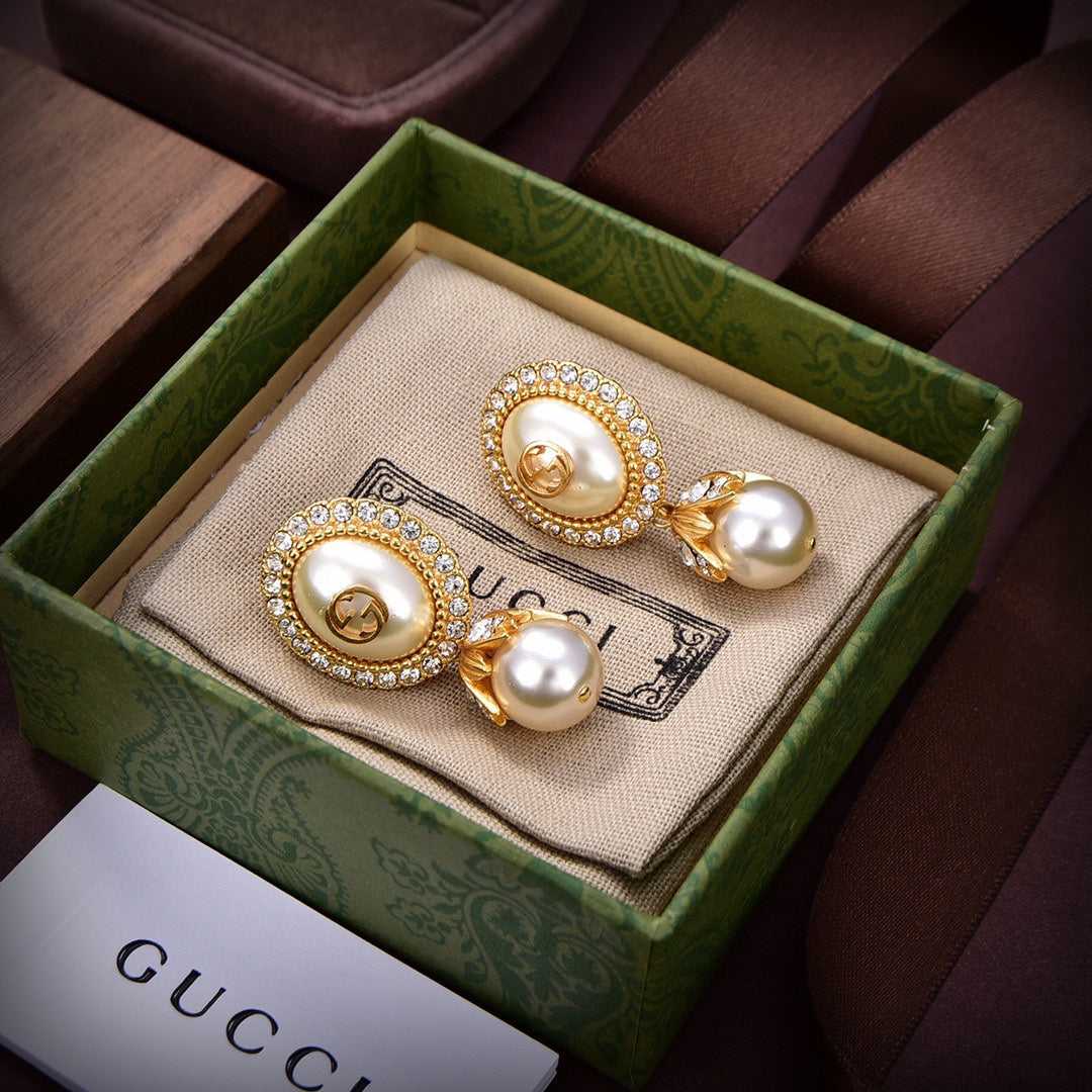 18K Gucci Double Pearl Earrings