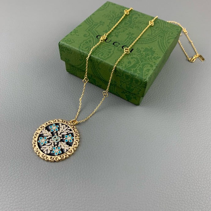 18K Gucci Double Iconic Floral Pendant Necklace