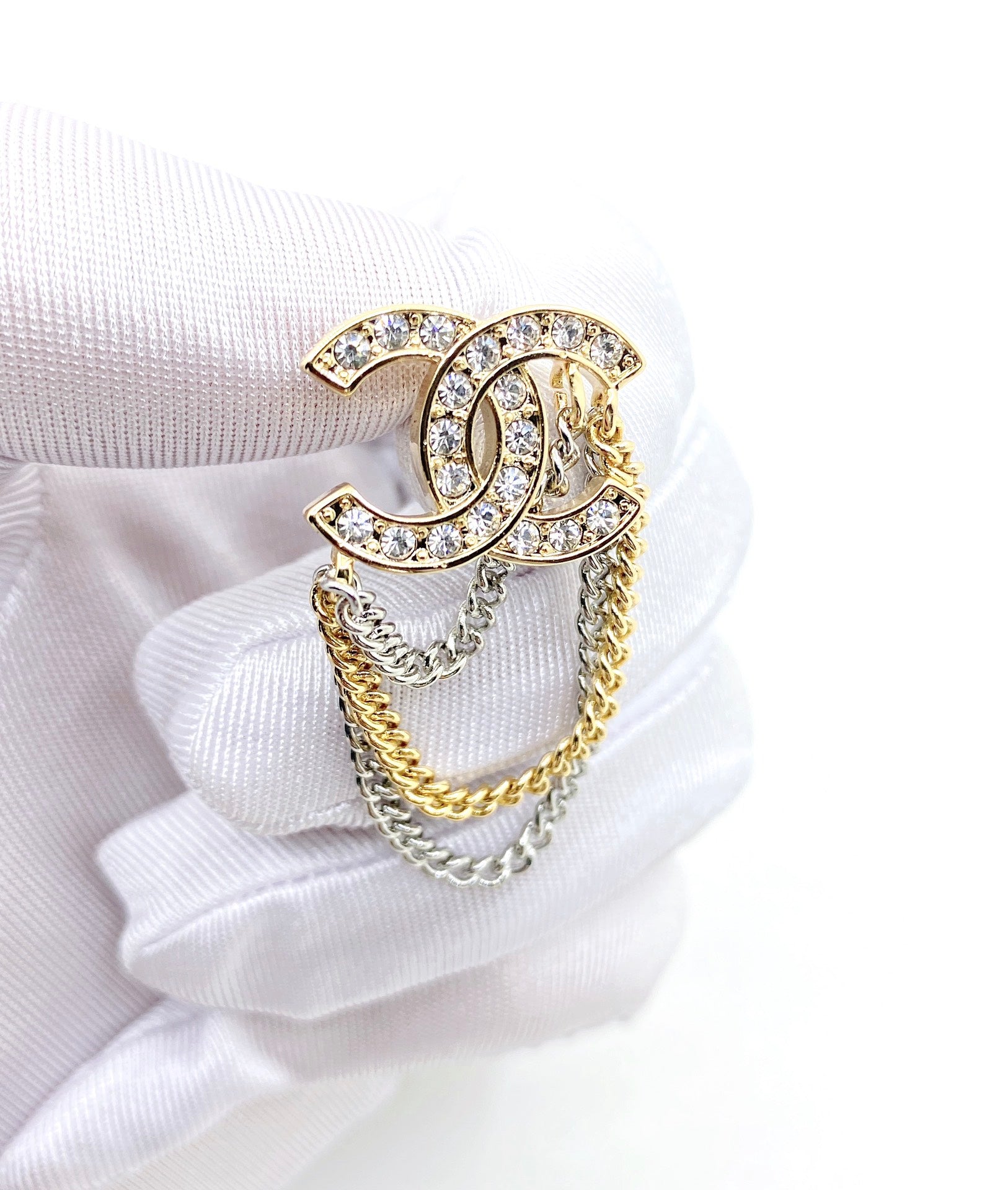 18K Chanel Chain Pendant Earrings