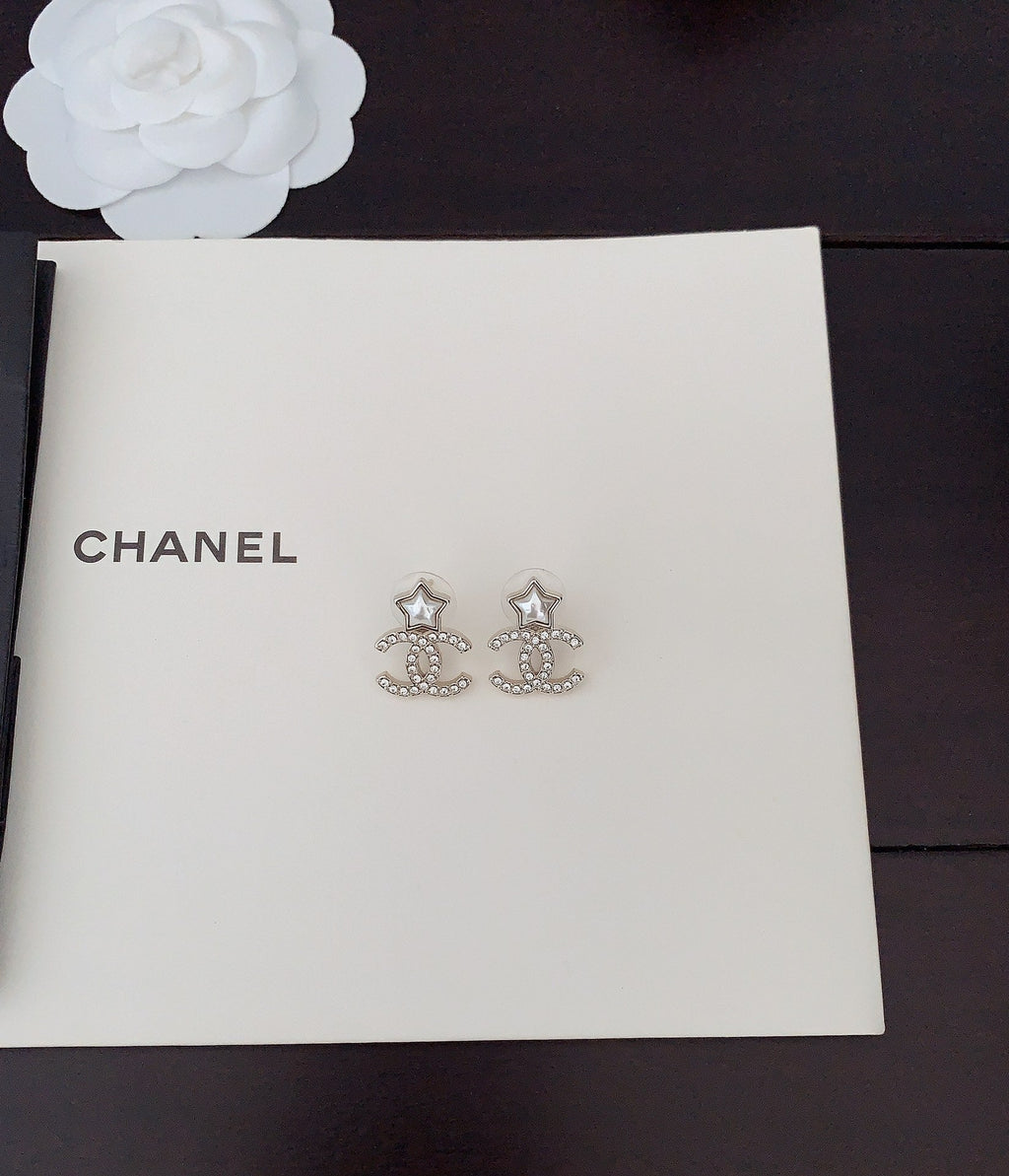 18K Chanel Star Crystals Earrings