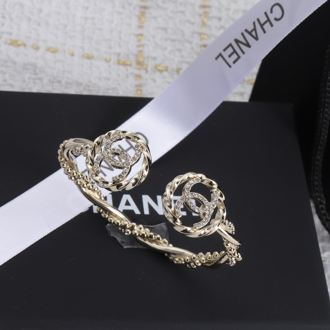 18K Chanel Double Open Bracelet