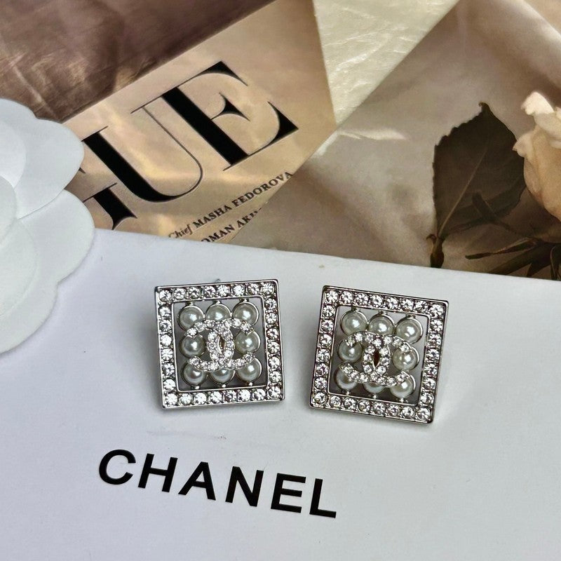 18K Chanel Diamond & Pearl Square Earrings