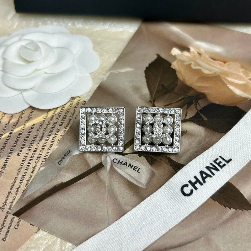 18K Chanel Diamond & Pearl Square Earrings