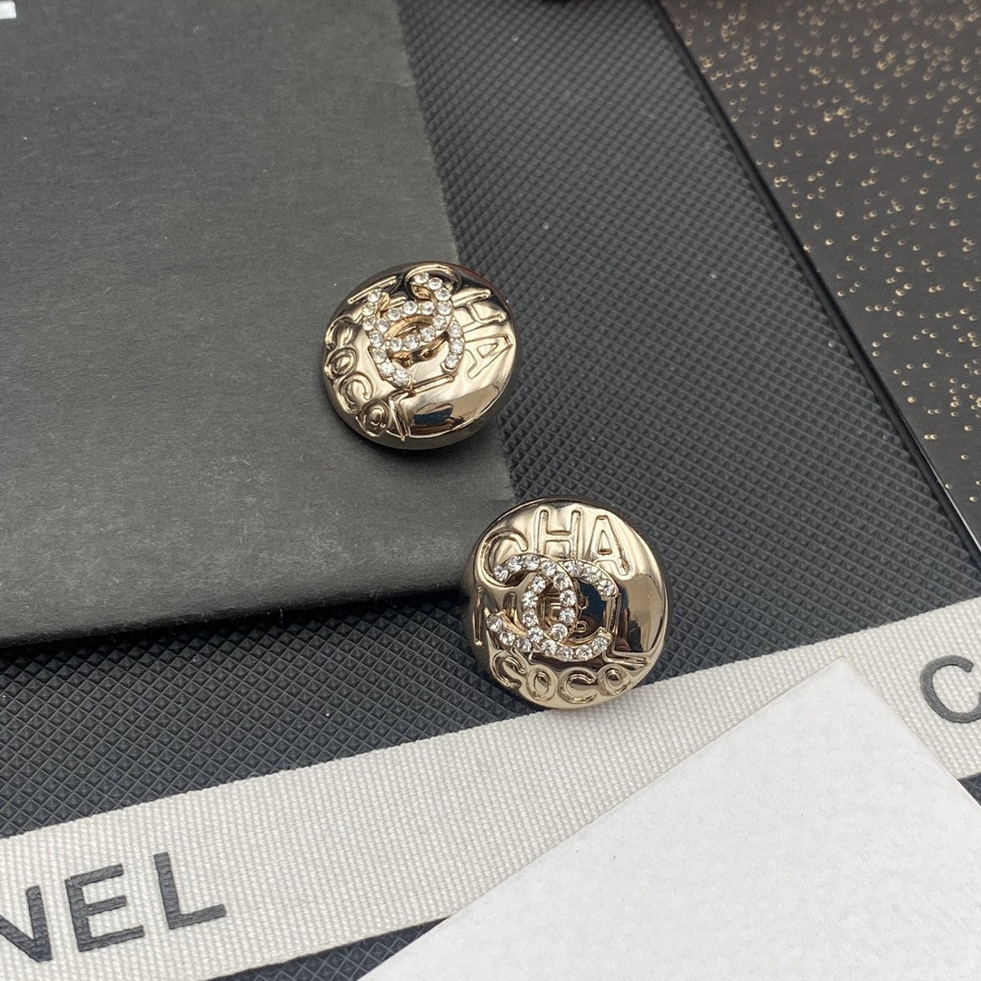 18K Chanel Circle Diamond Earrings