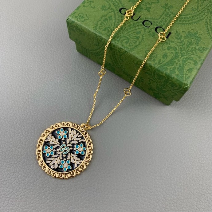 18K Gucci Double Iconic Floral Pendant Necklace