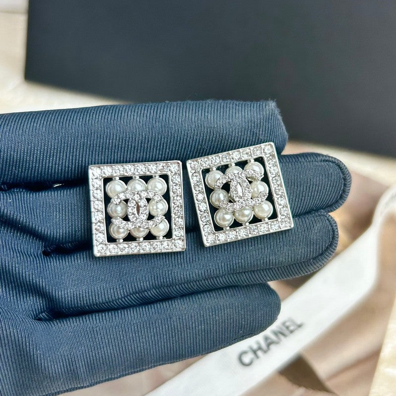 18K Chanel Diamond & Pearl Square Earrings