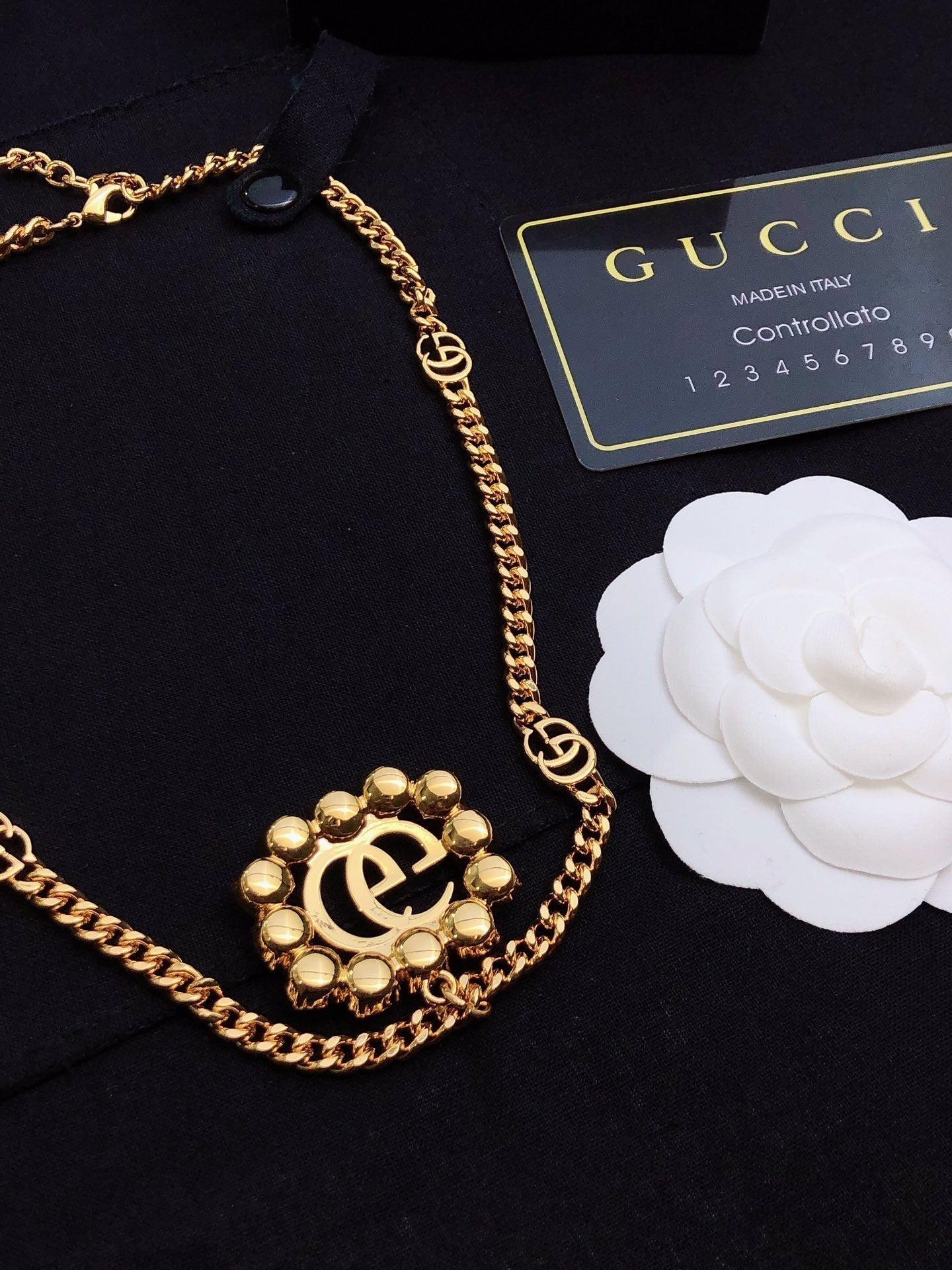 18K Gucci Double Pearl Double Gucci Necklace