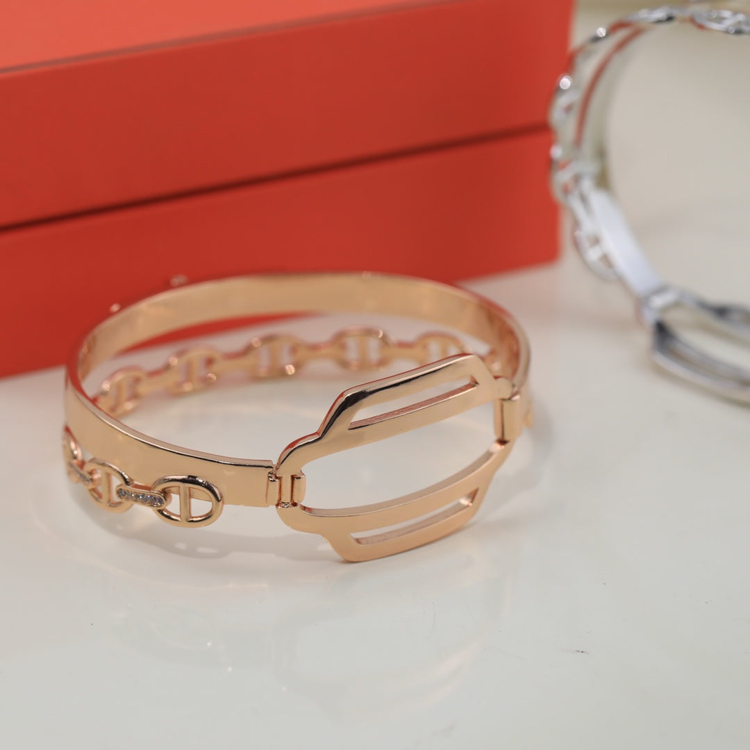 18K Hermes Kelly Double Tour Diamond Bracelet