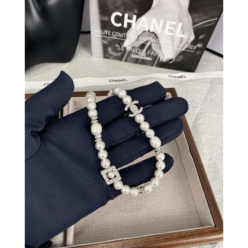 18K Chanel Pearl Necklace